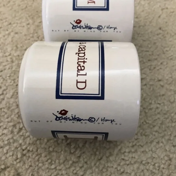 Vtg Doug Wilson set of 2 coffee mugs - “Mom & Dad". - Picture 3 of 4